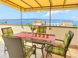 Apartments Villa Vesna - Family apartments Crikvenica