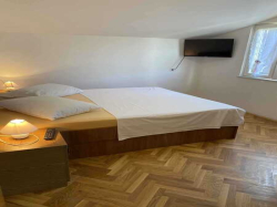 Apartments Perić Lopar (Island Rab)