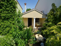 Appartements Holiday stone house Bale