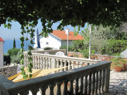 Appartements Apartman Domijan Dramalj