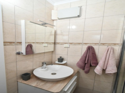 Appartements    ROBERT Gradac