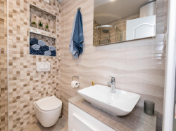 Appartements    ROBERT Gradac