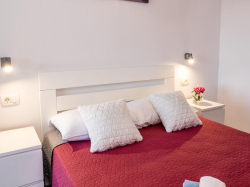 Appartements    ROBERT Gradac