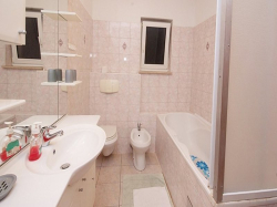Appartements Pansion Krivic Kastel Gomilica