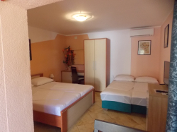 Appartements Vivien Kustici (Ile Pag)