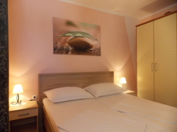 Appartements Vivien Kustici (Ile Pag)
