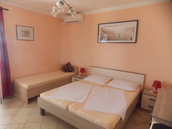 Appartements Vivien Kustici (Ile Pag)