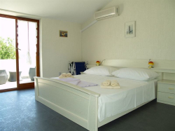 Appartements BABS  SWISS Preko (Ile Ugljan)