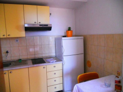 Appartements DADO Starigrad (Paklenica)