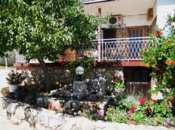 Appartements DADO Starigrad (Paklenica)