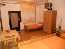 Appartements DADO Starigrad (Paklenica)