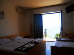 Appartements DADO Starigrad (Paklenica)