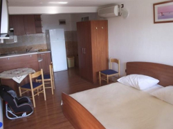 Appartements DADO Starigrad (Paklenica)