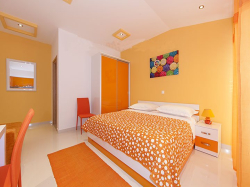 Appartements Villa Roza  Tučepi  Tucepi