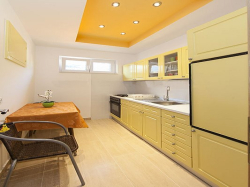 Appartements Villa Roza  Tučepi  Tucepi