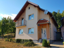 Maison de vacances Mia Gospic