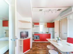 Maison de vacances Apartmani Pakoštane mobile homes Punta 1 Pakostane