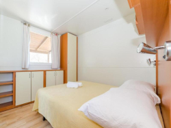 Maison de vacances Apartmani Pakoštane mobile homes Punta 1 Pakostane