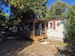 Maison de vacances Apartmani Pakoštane mobile homes Punta 1 Pakostane