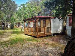 Maison de vacances Apartmani Pakoštane mobile homes Punta 1 Pakostane